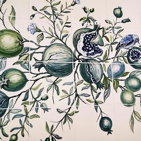 Fruta Ou Polvo, Vida à Portuguesa *