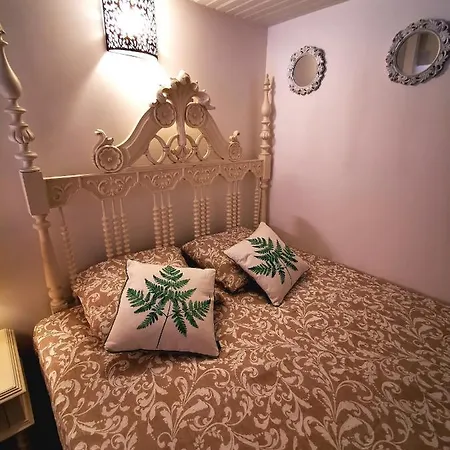 'fruta Or Polvo' Charming Portuguese Style For Rent 'vida A Portuguesa', Local * Portimão