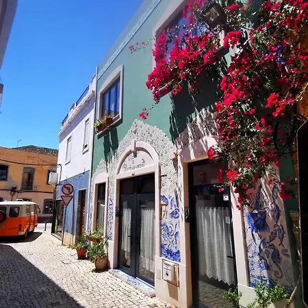 Appartamento 'fruta Or Polvo' Charming Portuguese Style For Rent 'vida A Portuguesa', Local