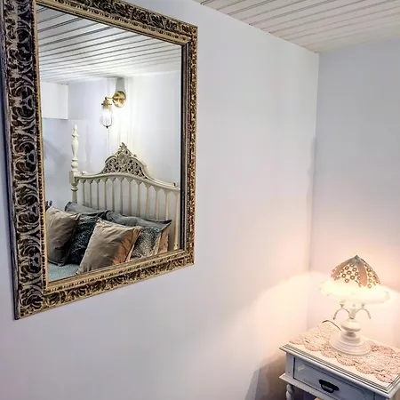 'fruta Or Polvo' Charming Portuguese Style For Rent 'vida A Portuguesa', Local *