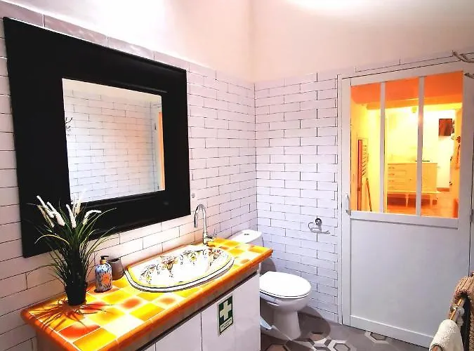 Appartamento Charming Portuguese Style Apartment, For Rent Vida à Portuguesa, Fruta Or Polvo Local