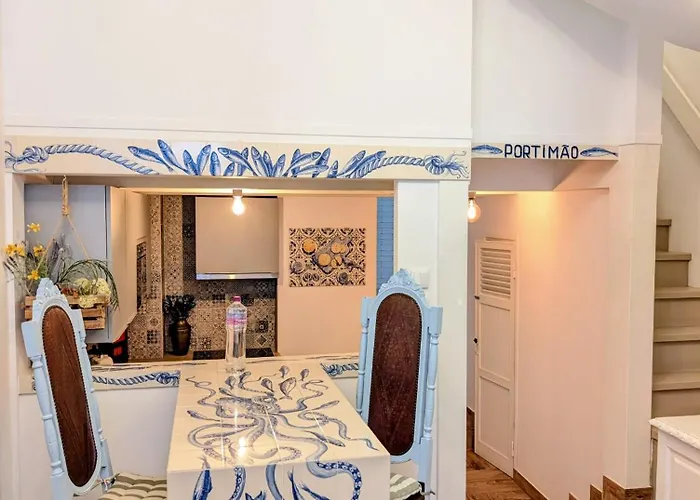Charming Portuguese Style Apartment, For Rent Vida à Portuguesa, Fruta Or Polvo Local *