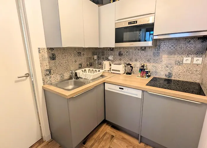 Charming Portuguese Style Apartment, For Rent Vida à Portuguesa, Fruta Or Polvo Local Appartamento *